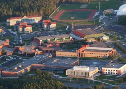 ماذا عرضت بلدية كندية لكل من ينتقل لها؟