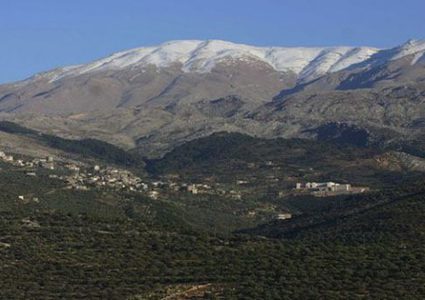 بالفيديو: الثلوج تغطي جبل الشيخ