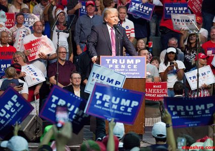 ترمب يحطم الرقم القياسي كأسرع رئيس يفقد تأييد أغلبية الشعب