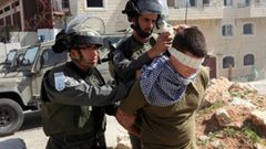 الإحتلال يعتقل 3 مواطنين وعدة اقتحامات في الضفة