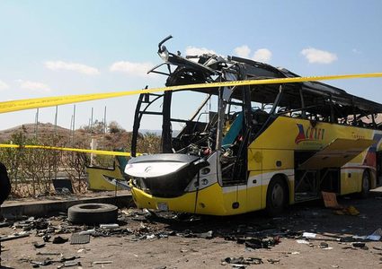 10 قتلى و41 إصابة بانقلاب حافلة تقل طلابًا جامعيين بسيناء