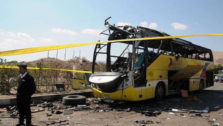 10 قتلى و41 إصابة بانقلاب حافلة تقل طلابًا جامعيين بسيناء