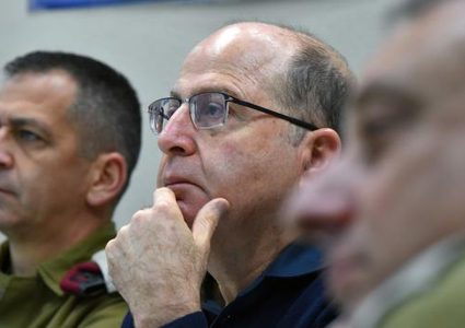 الأزمات تستدعي لقاء يعلون مع لابيد