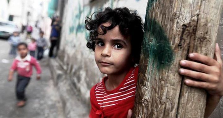 لبنان تخطر لاجئين فلسطينيين بهدم منازلهم