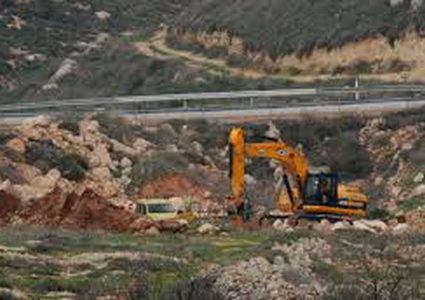 الاحتلال يسيطر على اراض جنوب نابلس