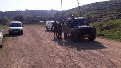 الاحتلال يستولي على ثلاثة حفارات في الأغوار