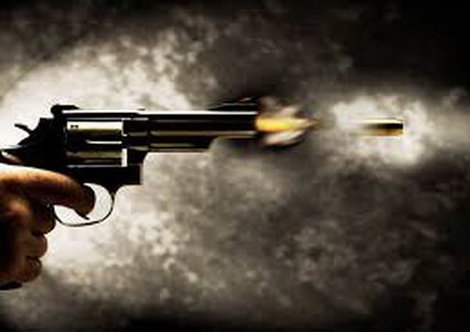 مجهولون يطلقون النار على مواطن في الخليل