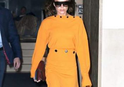 بيكهام بإطلالة أنيقة بعد الهجوم الناري على زوجها