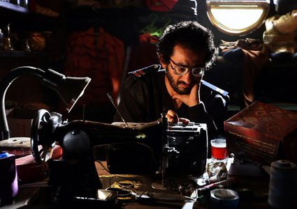 فيلم "18 يوم" للفنان أحمد حلمي يعرضه لأزمة رقابية