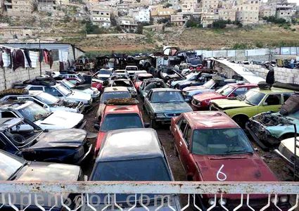 تناقضات فلسطينية.. شكوى من الفقر وارتفاع معدل شراء السيارات