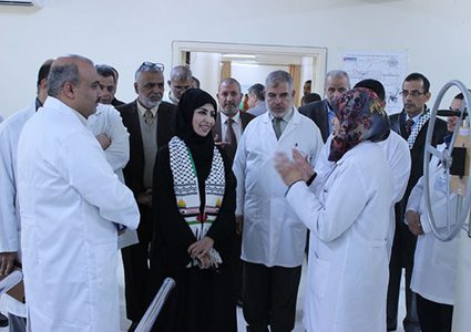 قطر تفتتح قسم السمعيات وتسلم شقق سكنية في غزة