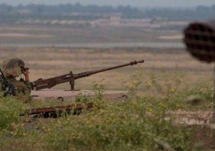 إطلاق النار على طول الشريط الحدودي لغزة