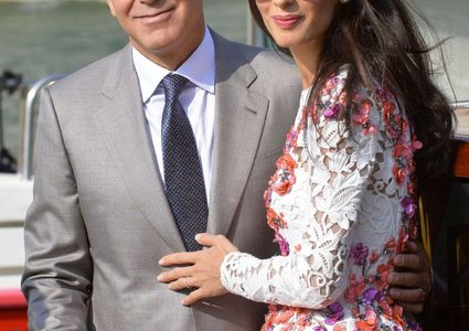 الممثل كلوني وزوجته ينتظران توأم