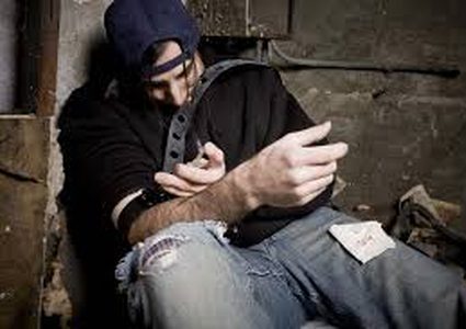 أرقام المدمنين بغزة تثير سخرية مواقع التواصل الإجتماعي