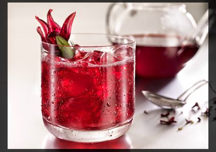 فوائد الكركديه للشعر والبشرة