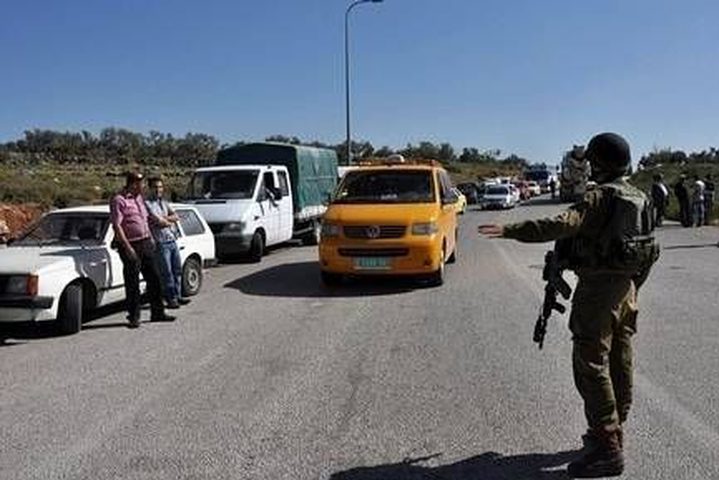 الاحتلال يحجز مركبات على حاجز غرب جنين
