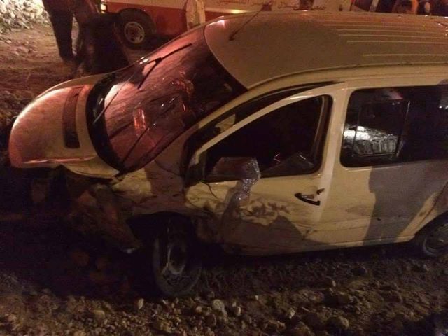 إصابة 8 مواطنين بحادث سير في العبيدية