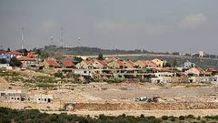 مراكز تجارية استيطانية تنهب أراضي الضفة