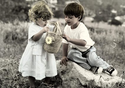 جنس الشخص مؤشر على إستمرار الصداقة