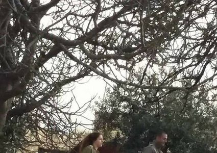 قوات الإحتلال تخلي منازل المواطنين في "واد رحال"