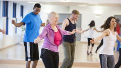 لعب الزومبا تفيدك في حرق الدهون