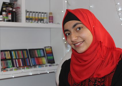 مكياج سينمائي بالكاتشب بأيدي خليلية (صور)