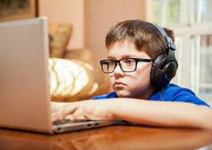 الالعاب الاكترونية تضعف التفاعل الاجتماعي