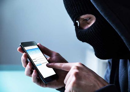 الشاباك يرفض إدخال مرضى من غزة لعدم حملهم "هواتف نقالة"