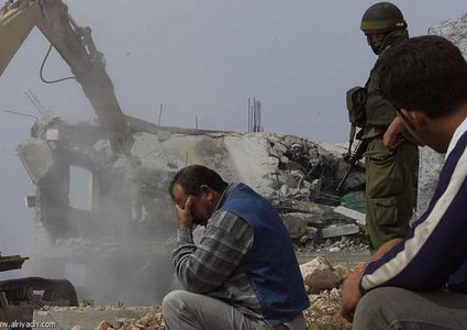 إخطارات الهدم تفقد "خربة زكريا" الأمان (وثائق)