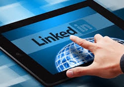 لينكدإن تطلق تصميمها الجديد