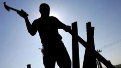 وفاة عامل وإصابة اخر اثر سقوطهم من علو في ورش بناء