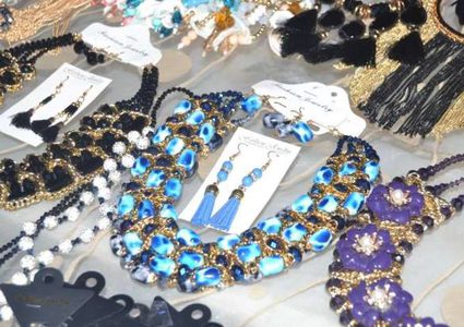 مشغولات يدوية بأيدي سجينات عراقيات