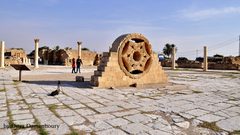 القصر الاثري في مدينة القمر