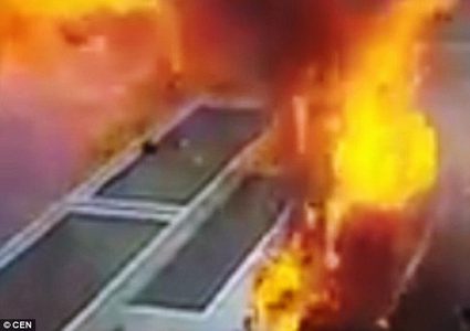 لحظات حادث مروعة"فيديو"