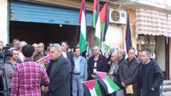 طولكرم: وقفة تضامنية مع " ابن خلدون"