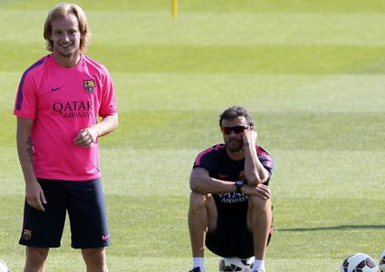 راكيتيتش: لاعبو برشلونة مصدومين من قرار انريكي
