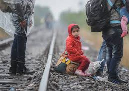 "فيديو" يظهر معاملة الشرطة الدنماركية لطالبي اللجوء من سوريا