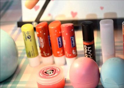 مرطبات الشفاه قد تحتوي على مواد مسرطنة