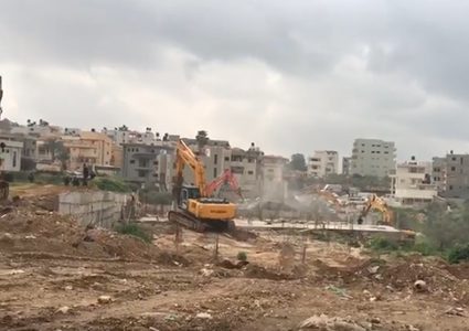 الإحتلال يهدم ثلاثة منازل بكفر قاسم