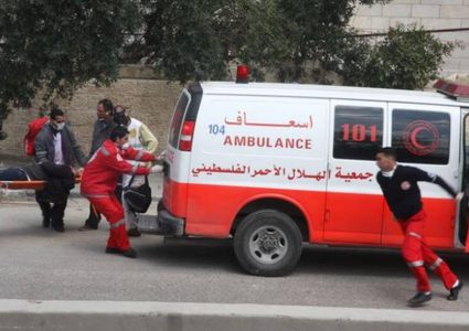 مصرع طفلة دهساً بمركبة والدها