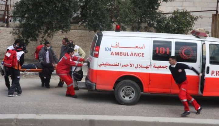 مصرع طفلة دهساً بمركبة والدها