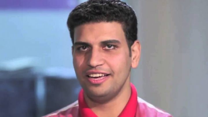 هذا ما حصل لـ"الخليل كوميدي".. وما علاقة السيسي ومرسي؟! (صور)