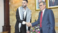 محبوب العرب يصل الوطن (صور)