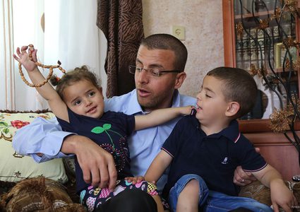 عائلة القيق تطلق فعالية "بابا بانتظارك"