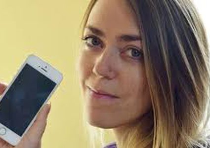 أرقام نجوم هولييود بحوزة فتاة بريطانية بالصدفة