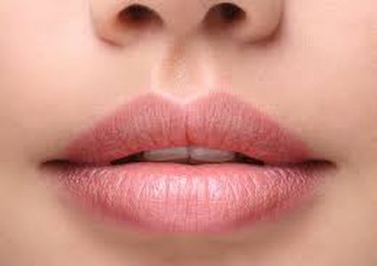 لشفاه اجمل