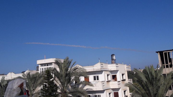إطلاق صواريخ تجريبية من غزة