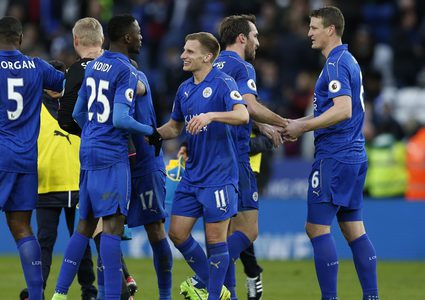 هداية تحفيزية للاعبي ليستر سيتي