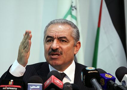 اشتية: مؤشرات سوق العمل مقلقة جدا