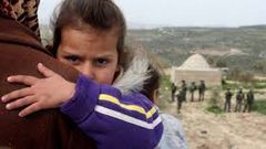 مستوطنون يعتدون على مزارعي فرعتا في قلقيلية